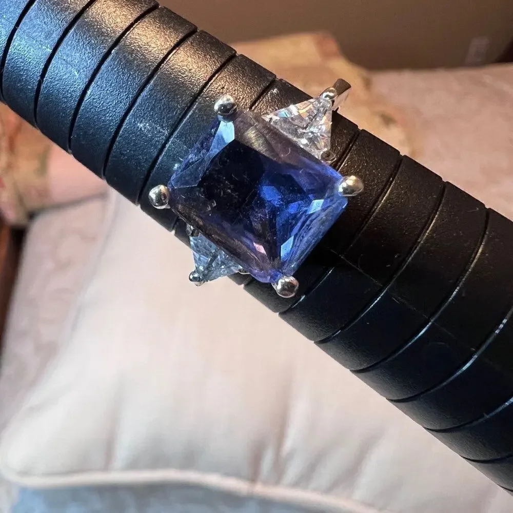 Cocktail ring purplish blue rectangle stone & trillion shaped crystals Sz 9 1/2